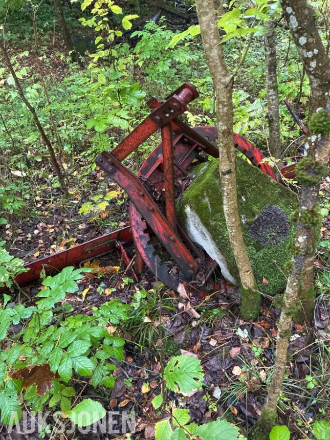 1960 Bakskjær til traktor