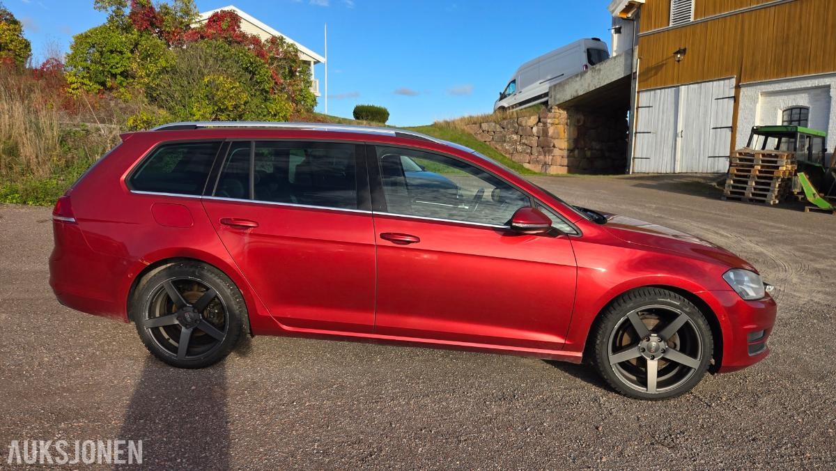 2014 Volkswagen GOLF 1.4-122 Rep objekt , 243000km