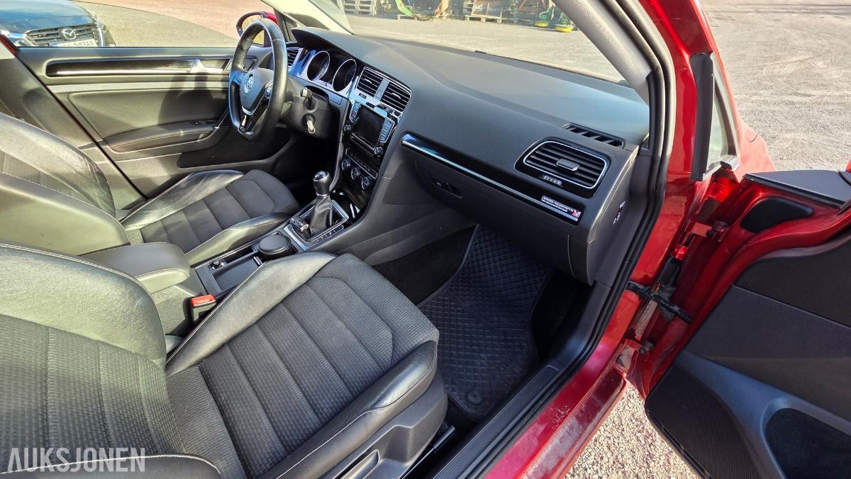 2014 Volkswagen GOLF 1.4-122 Rep objekt , 243000km