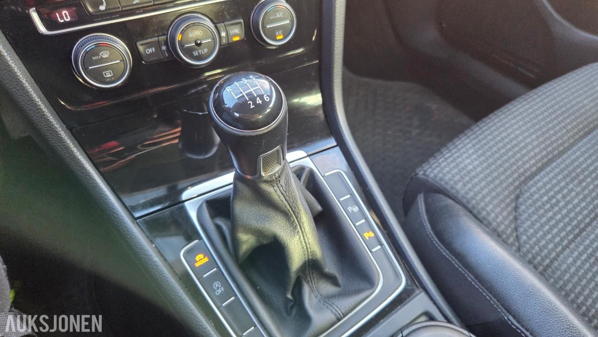 2014 Volkswagen GOLF 1.4-122 Rep objekt , 243000km