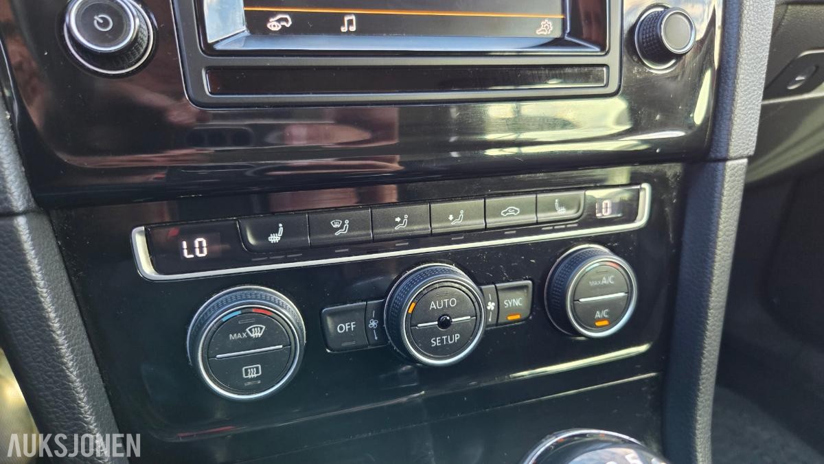 2014 Volkswagen GOLF 1.4-122 Rep objekt , 243000km