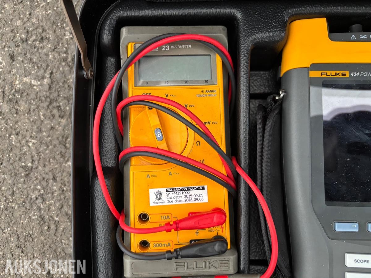 FLUKE 434 power quality analyzer + mulitimeter