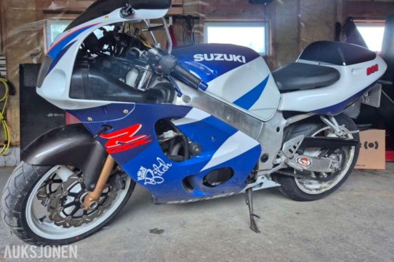 1997 MC - Suzuki GSX-R 600