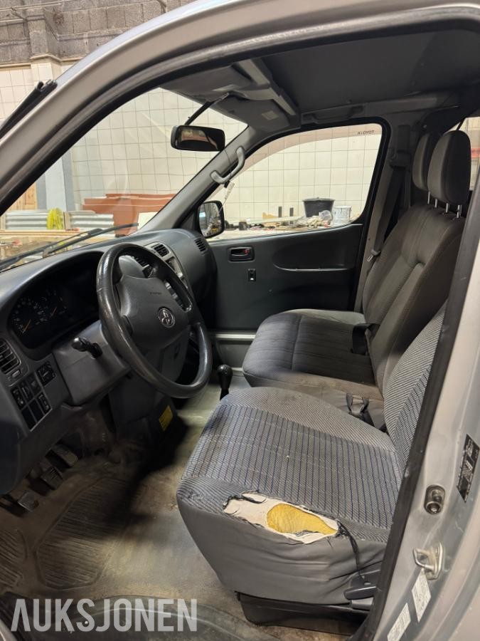 2007 Toyota HiAce, HIACE 2.5-117 D 4WD, 322425km