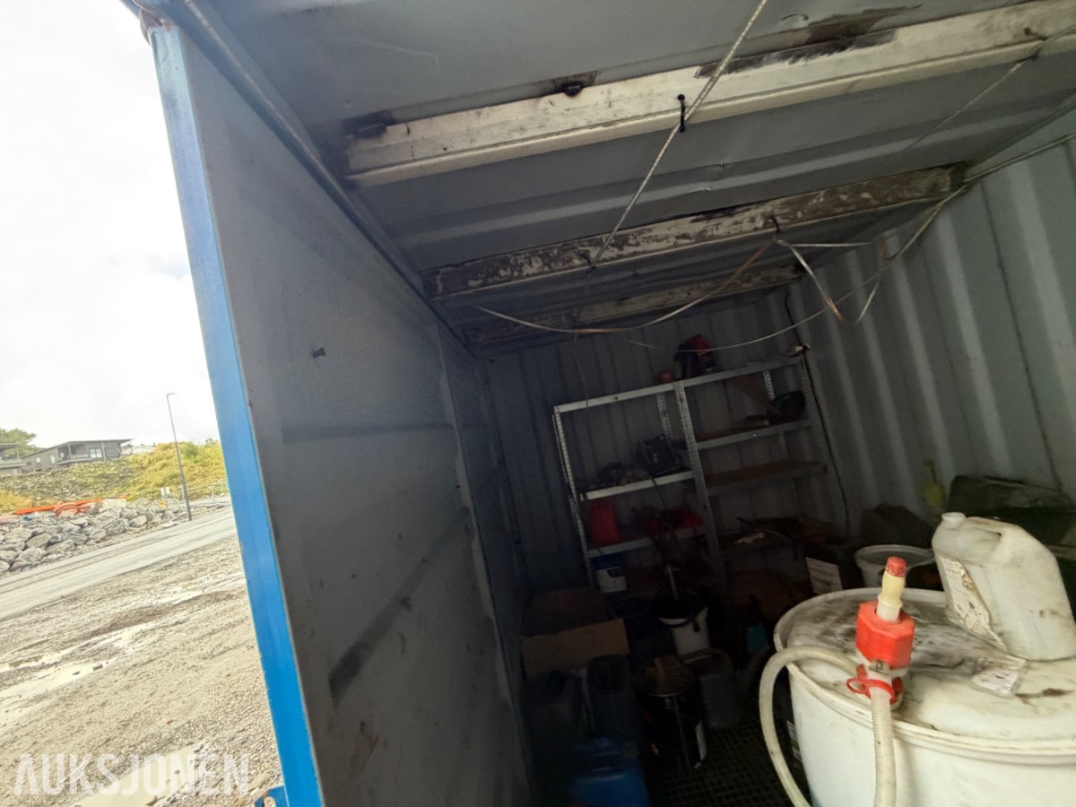 Miljøcontainer Selges med innhold