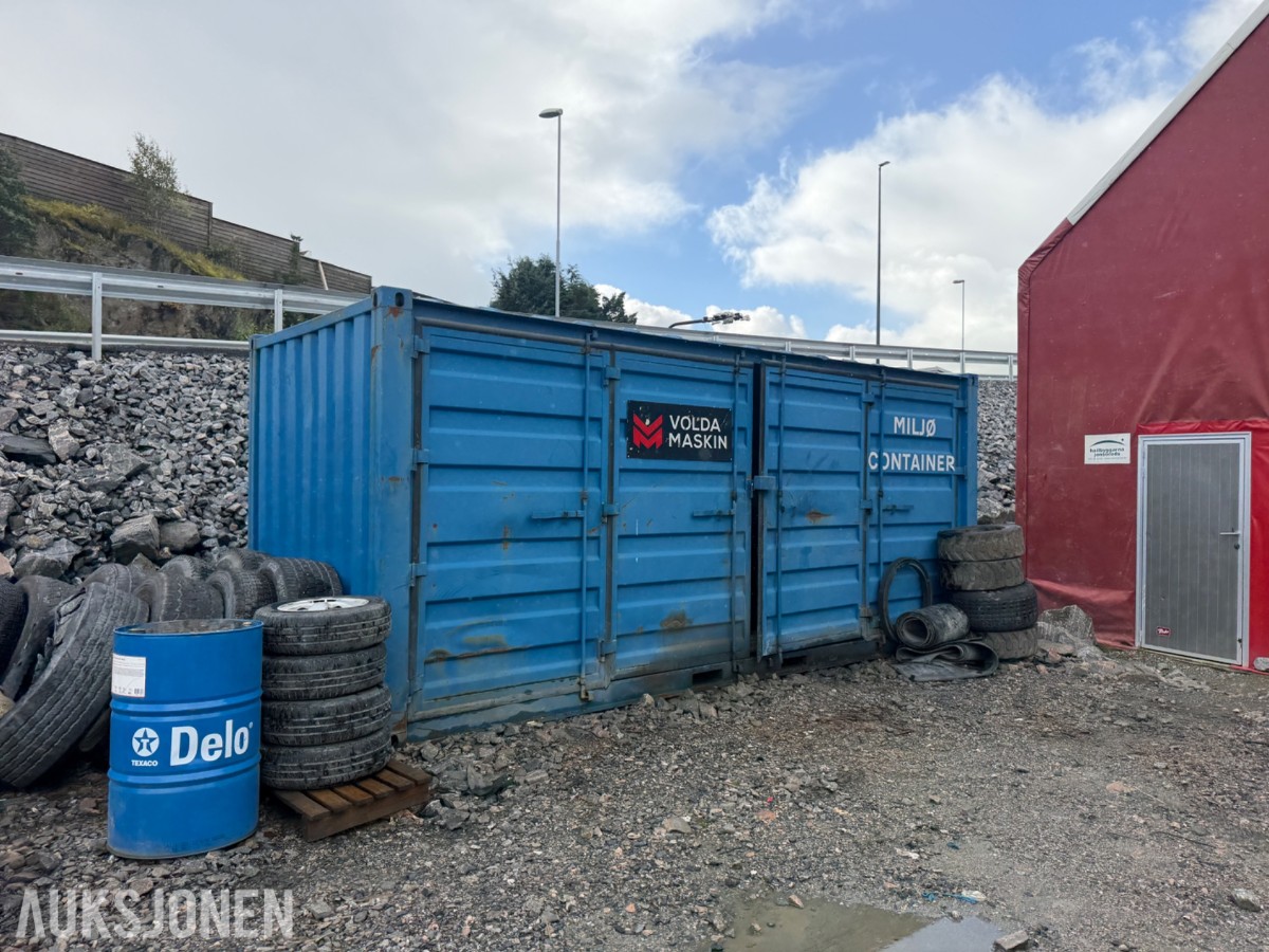 Miljøcontainer Selges med innhold