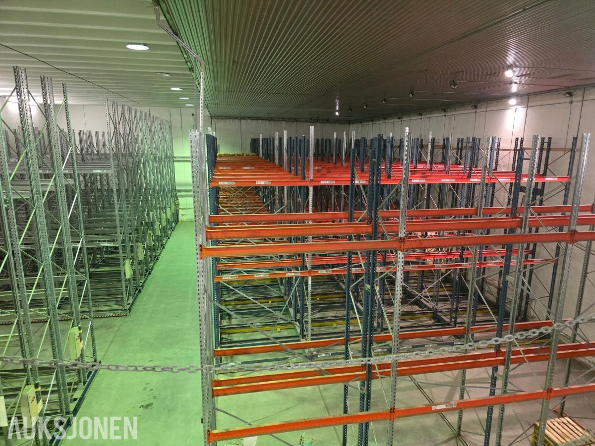 Constructor mobile pallereoler – ca. 1500 pallplasser / 18 doble flyttbare reoler
