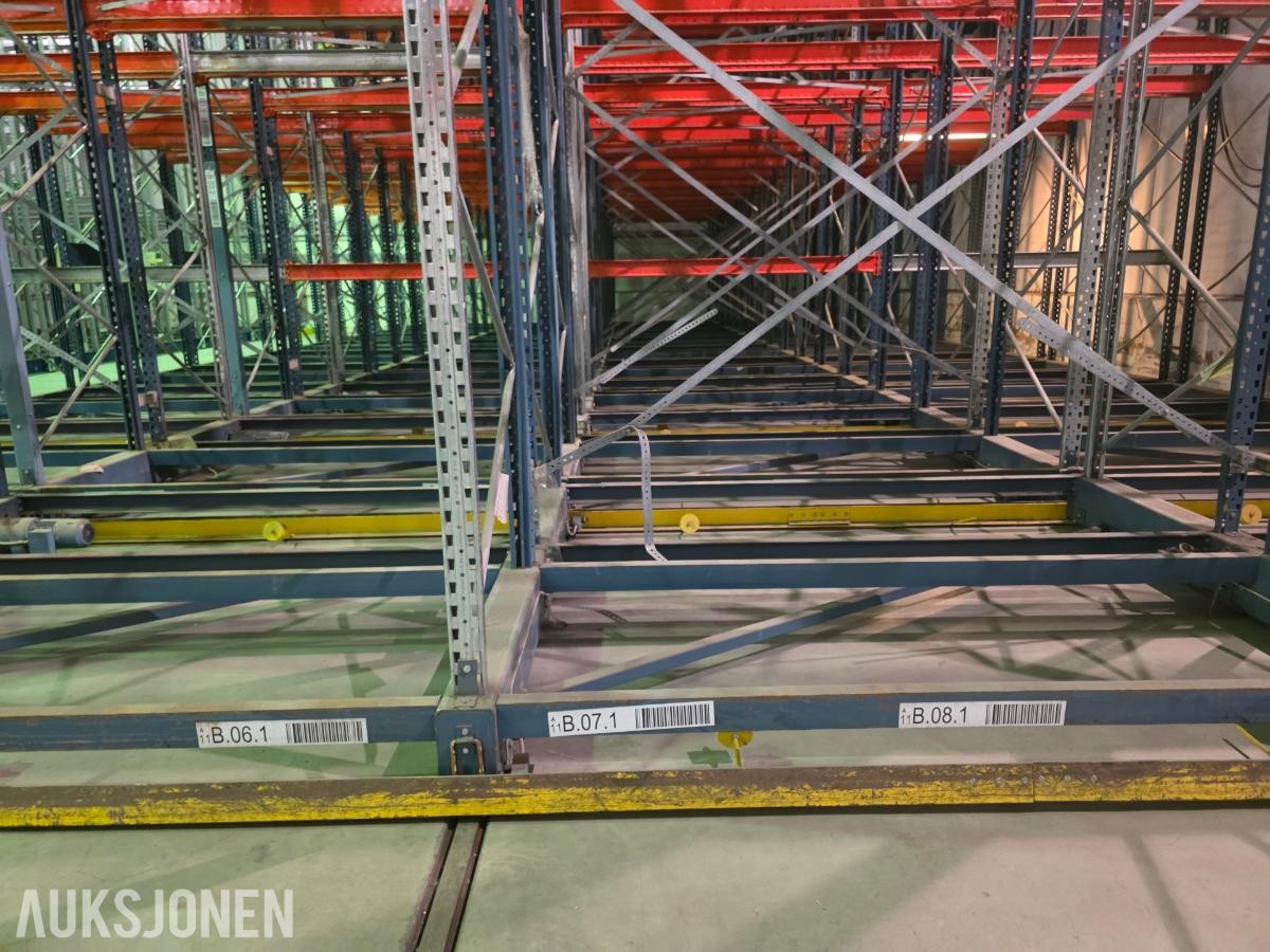 Constructor mobile pallereoler – ca. 1500 pallplasser / 18 doble flyttbare reoler