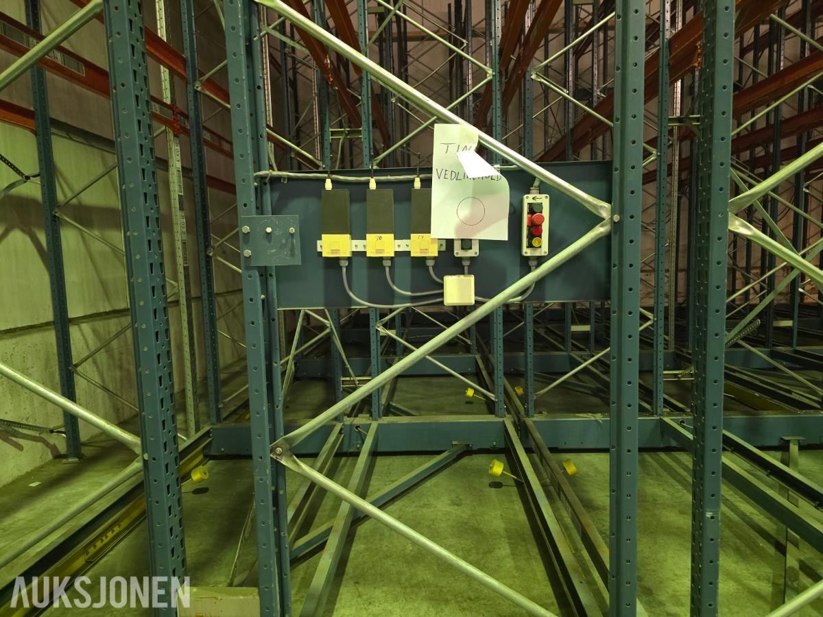 Constructor mobile pallereoler – ca. 1500 pallplasser / 18 doble flyttbare reoler