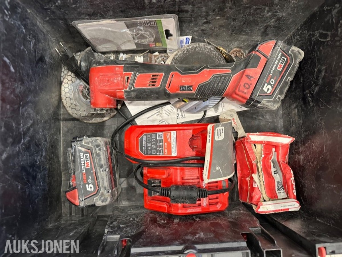Verktøyparti med Makita støvsuger, Metabo og Milwaukee M18