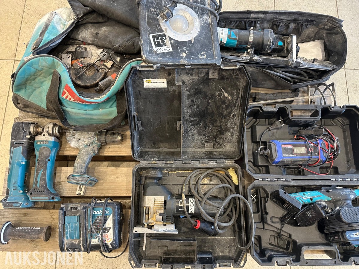Makita verktøyparti med batteriverktøy, stikksag og fliskutter