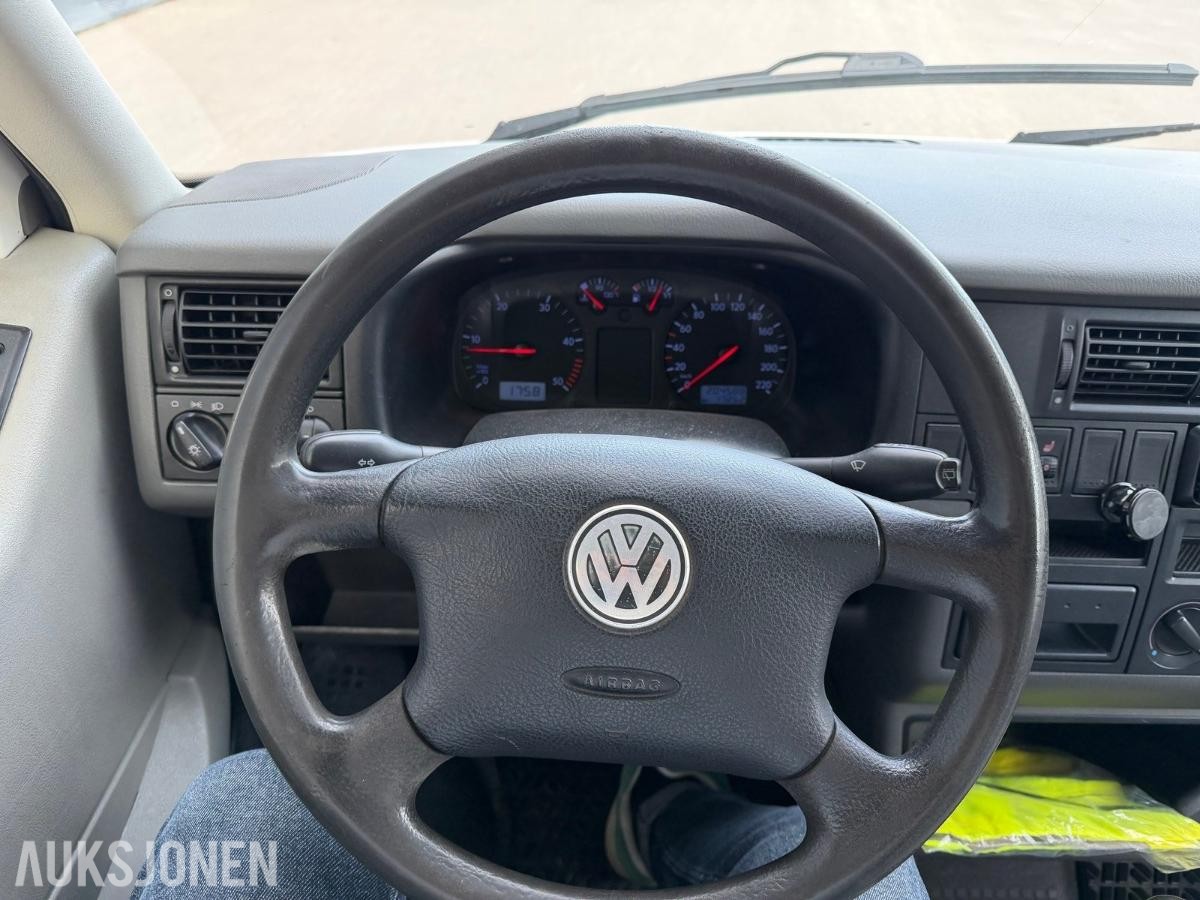 2003 VOLKSWAGEN TRANSPORTER 2.5 TDI LANG HENGERFESTE