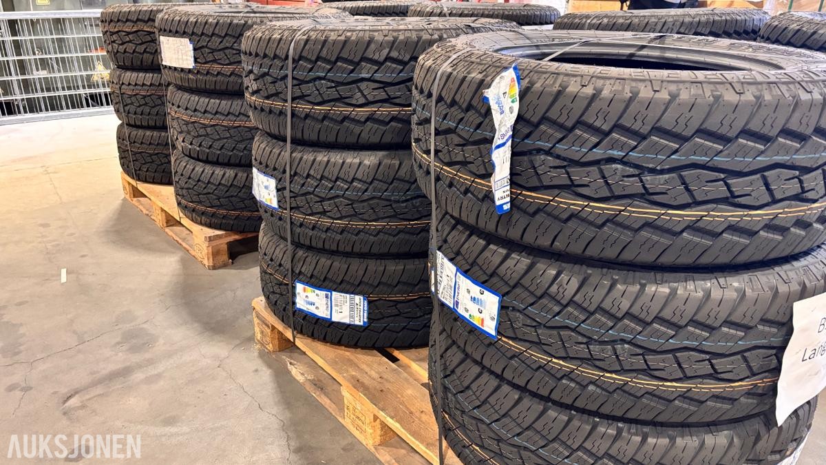 Parti med 24 ubrukte Toyo Open Country A/T Plus – 285/60 R18