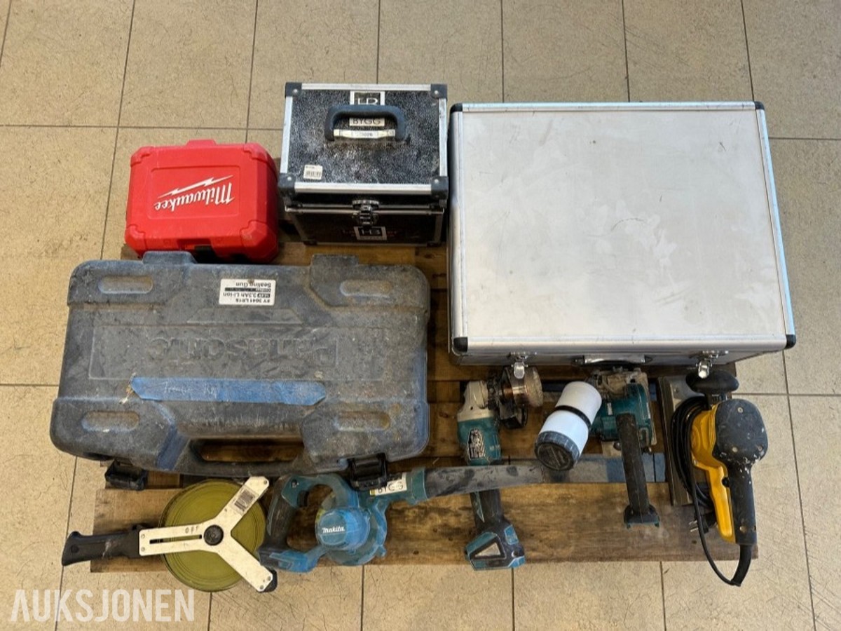 Verktøyparti med Makita, kjernebor og batteriverktøy