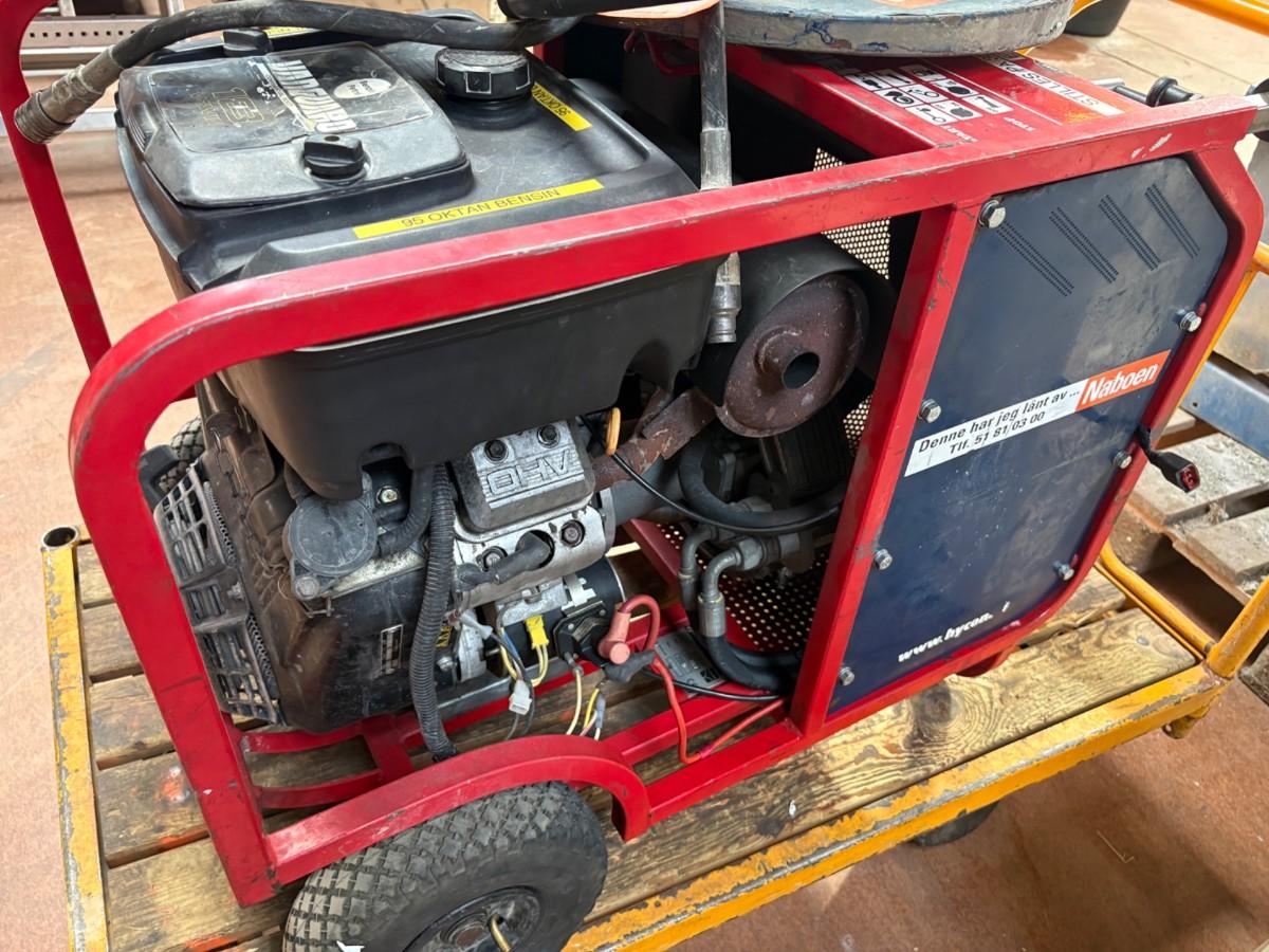Hycon HPP18V hydraulikkaggregat med hydraulisk sag og HH23 meiselhammer