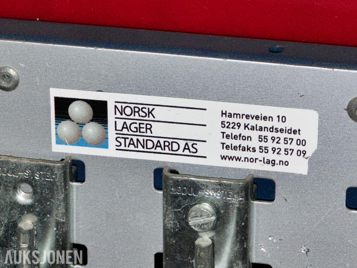 Innredning til servicebil / varebil – hyller, skuffer og oppbevaring