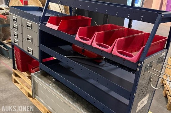 Innredning til servicebil / varebil – hyller, skuffer og oppbevaring
