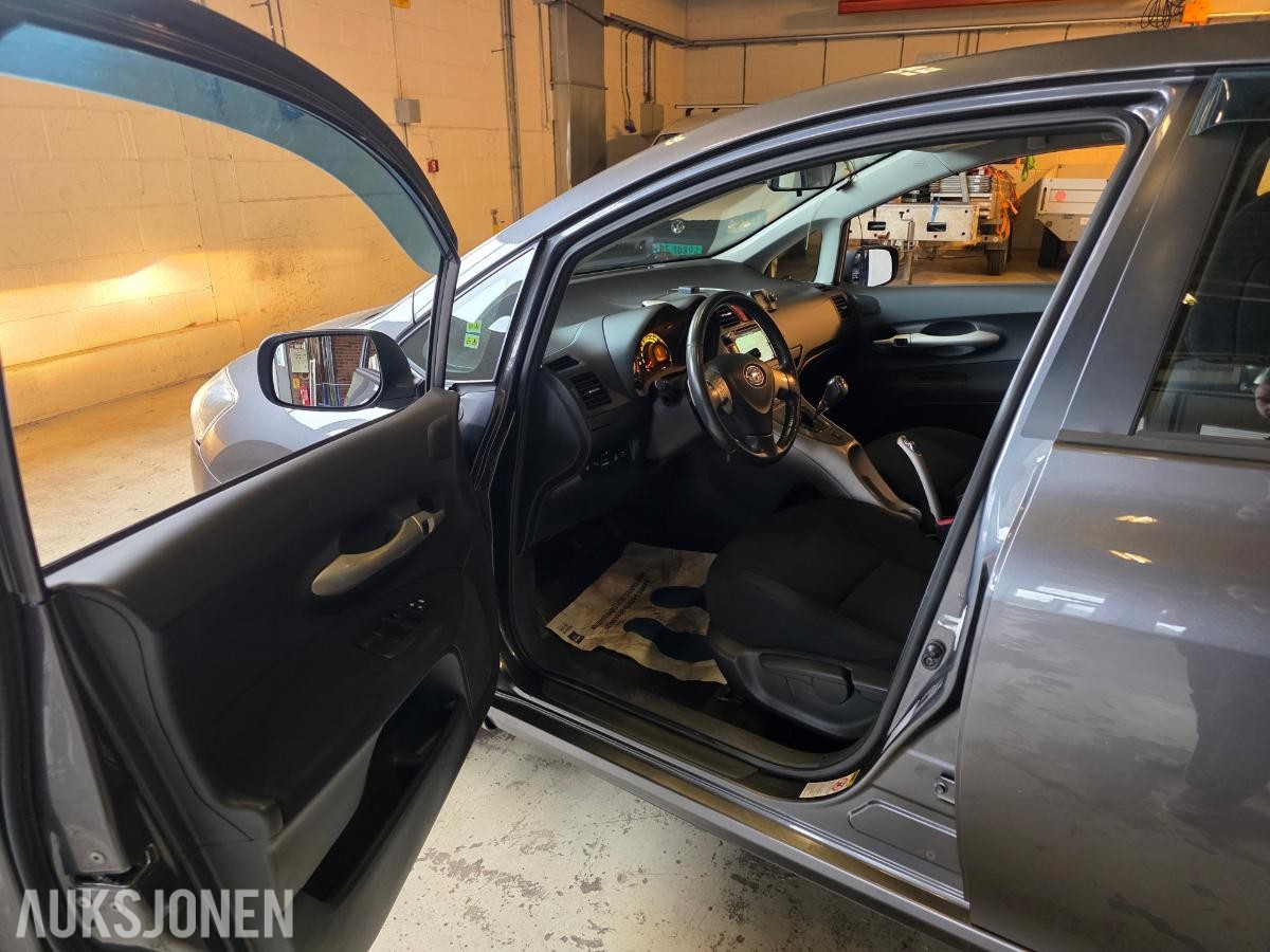 2008 TOYOTA AURIS 1.4 D MMT HENGERFESTE NAVIGASJON