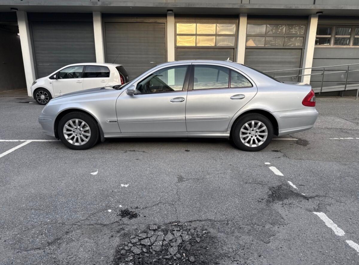 2007 Mercedes-Benz E-Klasse E 200 CDI 2.1 D 136 HK AUT CRUISE KLIMA 