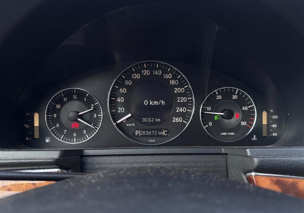 2007 Mercedes-Benz E-Klasse E 200 CDI 2.1 D 136 HK AUT CRUISE KLIMA 