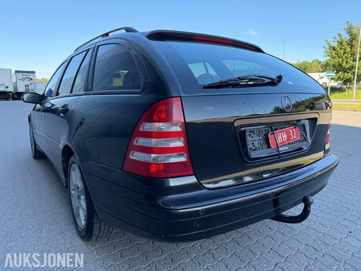 2005 MERCEDES-BENZ C 240 4MATIC AUTOMAT HENGERFESTE