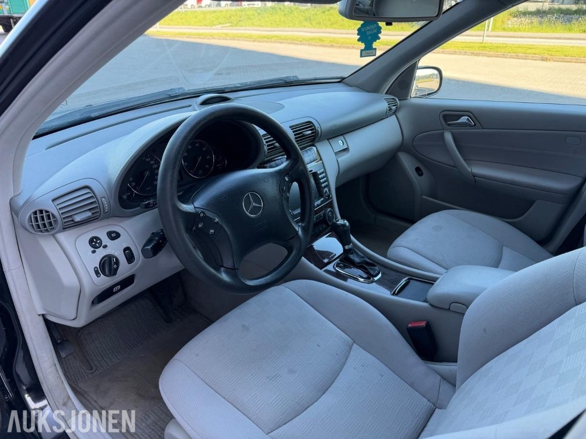 2005 MERCEDES-BENZ C 240 4MATIC AUTOMAT HENGERFESTE