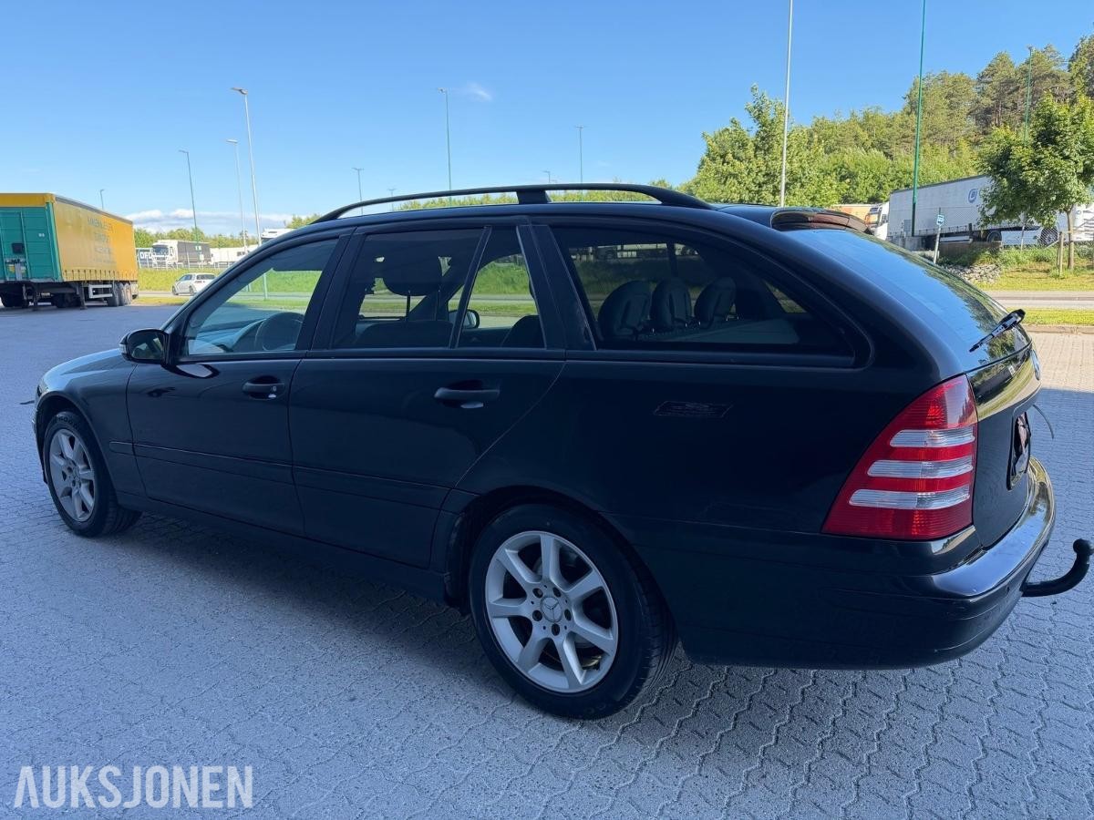 2005 MERCEDES-BENZ C 240 4MATIC AUTOMAT HENGERFESTE