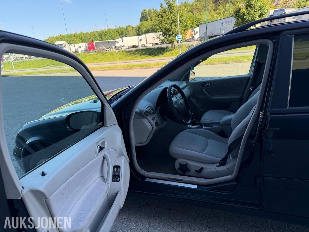 2005 MERCEDES-BENZ C 240 4MATIC AUTOMAT HENGERFESTE