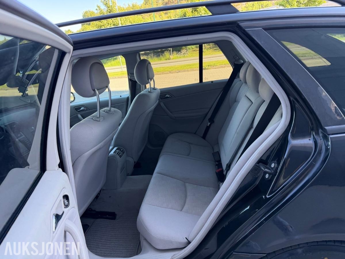 2005 MERCEDES-BENZ C 240 4MATIC AUTOMAT HENGERFESTE