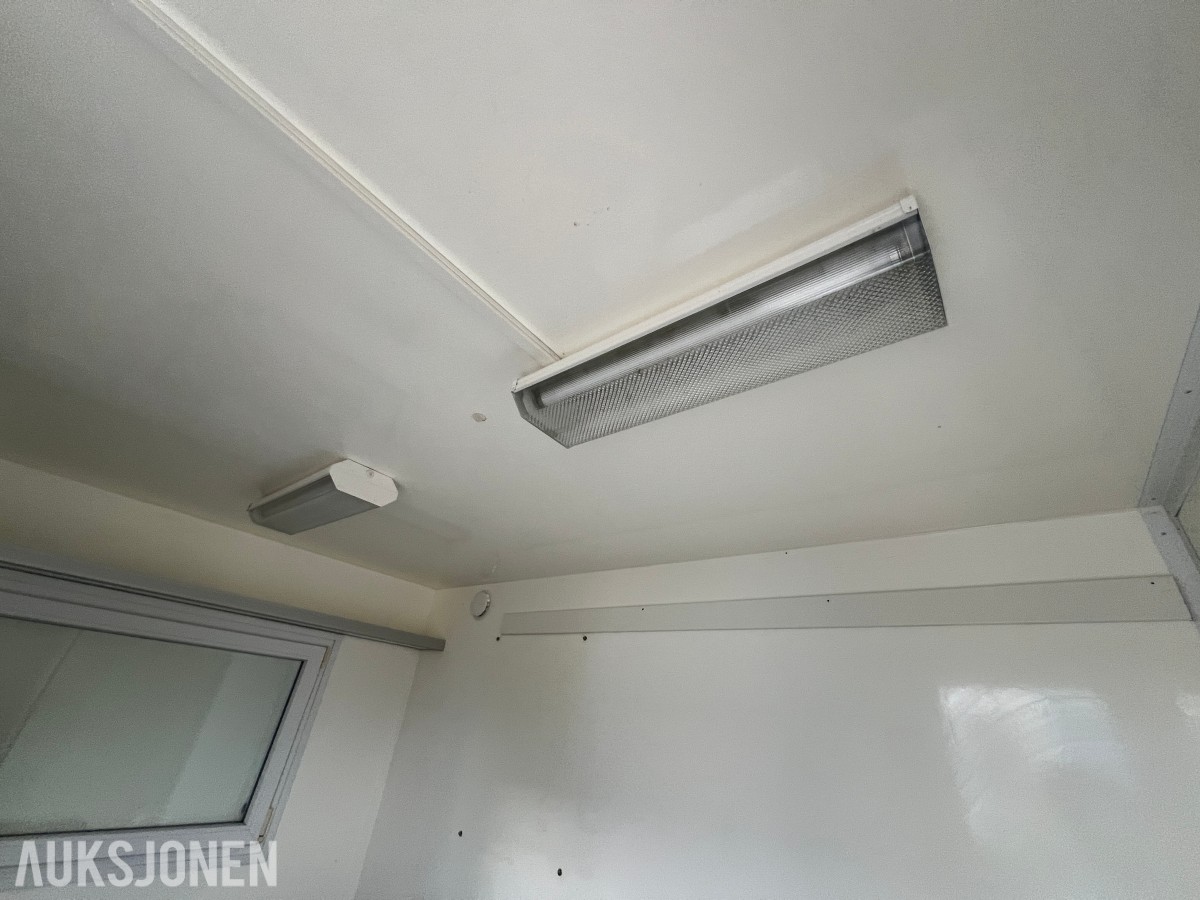 Arbeidsbrakke Scanvogn med WC