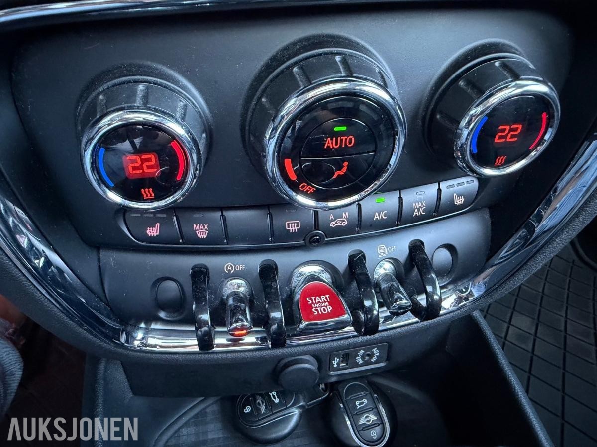 2015 MINI CLUBMAN COOPER D AUTOMAT PANORAMA HENGERFESTE