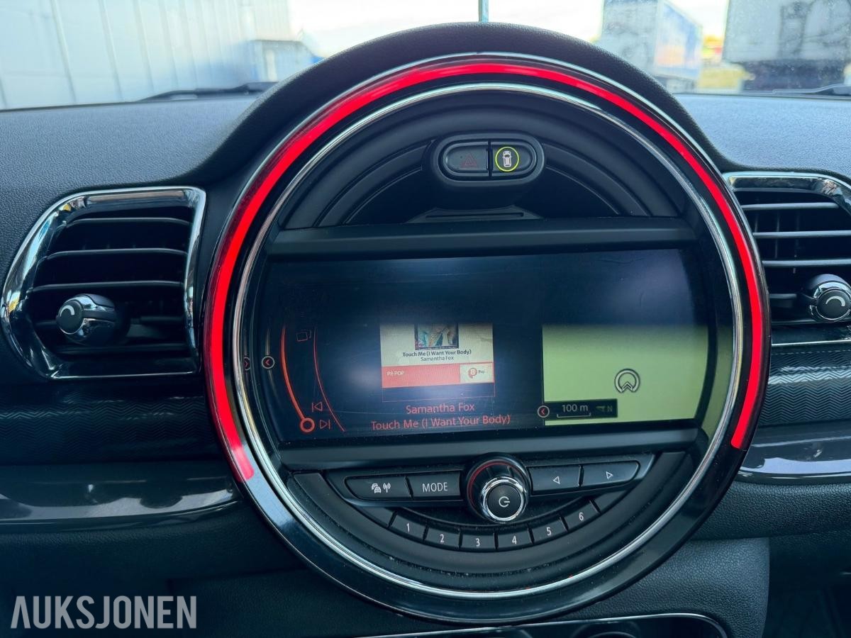 2015 MINI CLUBMAN COOPER D AUTOMAT PANORAMA HENGERFESTE