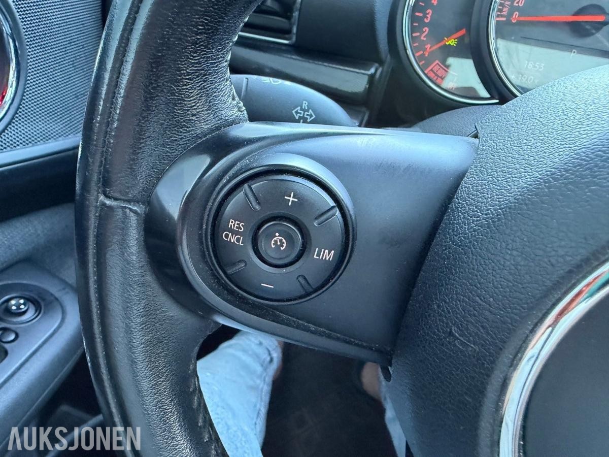 2015 MINI CLUBMAN COOPER D AUTOMAT PANORAMA HENGERFESTE