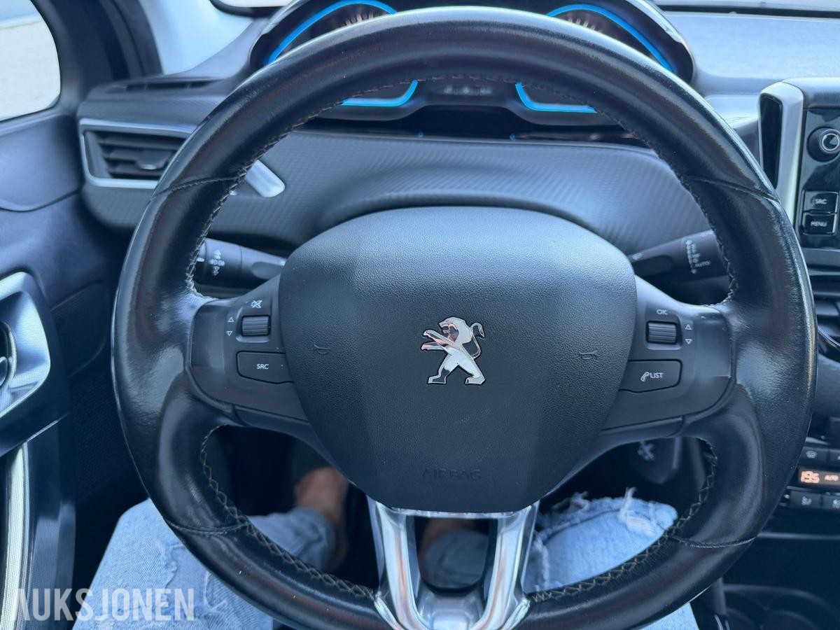2018 PEUGEOT 2008 ACTIVE AUT PANORAMA HENGERFESTE KAMERA