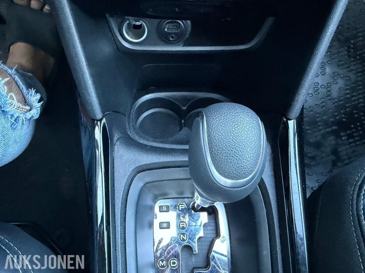 2018 PEUGEOT 2008 ACTIVE AUT PANORAMA HENGERFESTE KAMERA