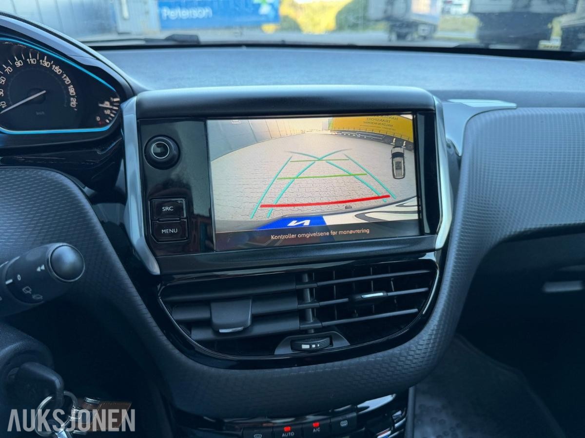 2018 PEUGEOT 2008 ACTIVE AUT PANORAMA HENGERFESTE KAMERA