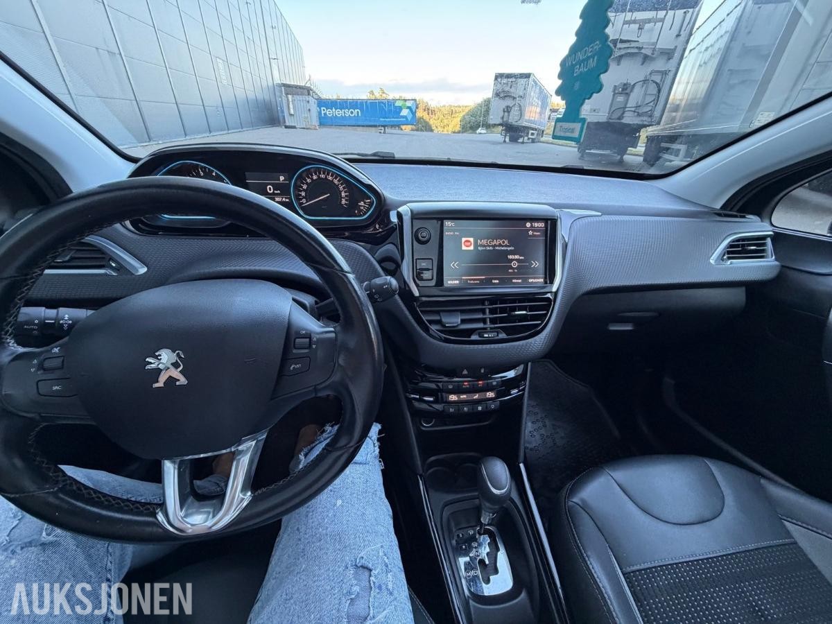 2018 PEUGEOT 2008 ACTIVE AUT PANORAMA HENGERFESTE KAMERA