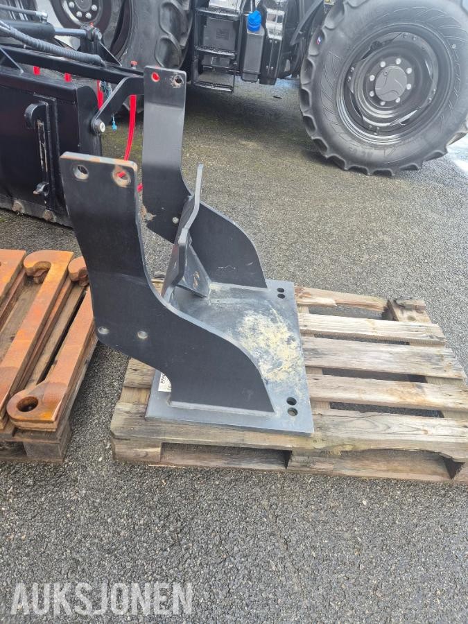 2017 FMG T4 brøyteplate