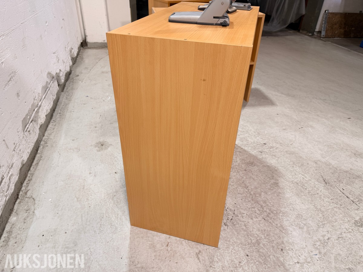 4 stk hyller/reoler i tre