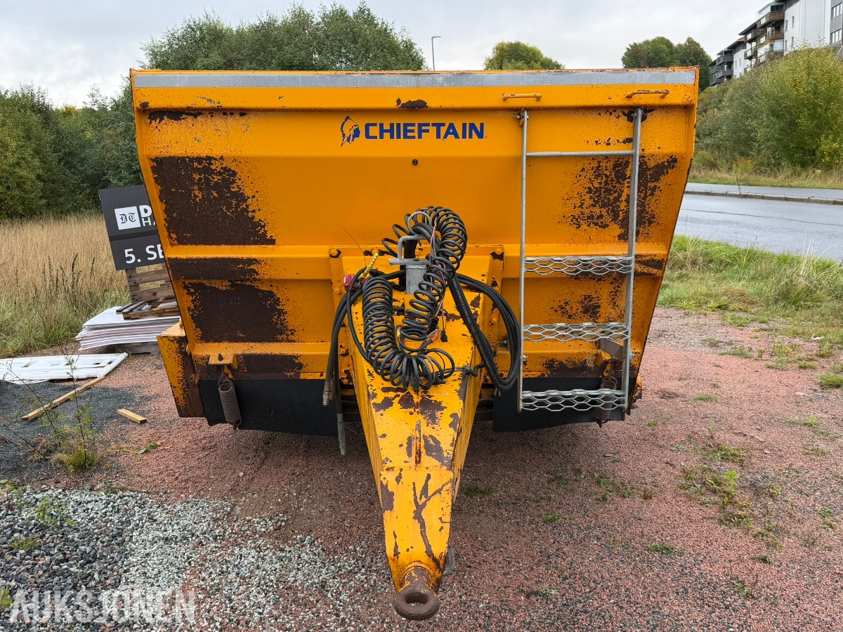 2016 Chieftain 9000 Strøvogn