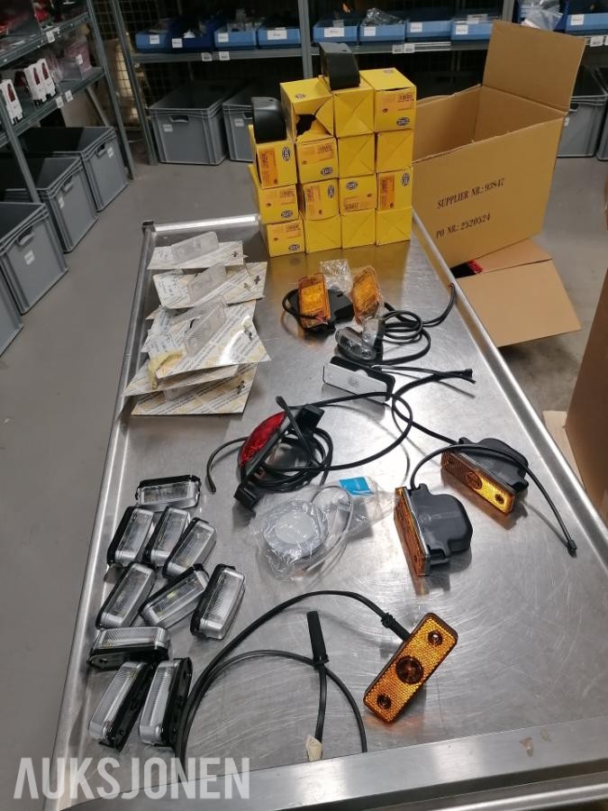 Diverse lampe deler til tilhenger