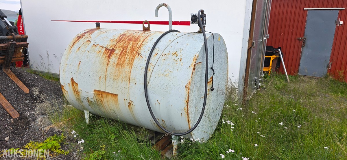 2022 Fortis 5000 liter dieseltank, 2200 liter blank diesel