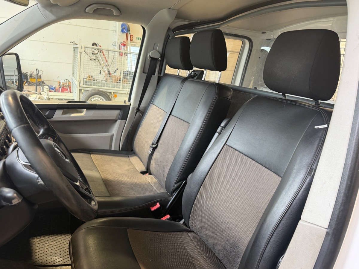 2018 VOLKSWAGEN TRANSPORTER 4MOTION 150 HK AUTOMAT DOBBELKABIN WEBASTO EU OK 28!