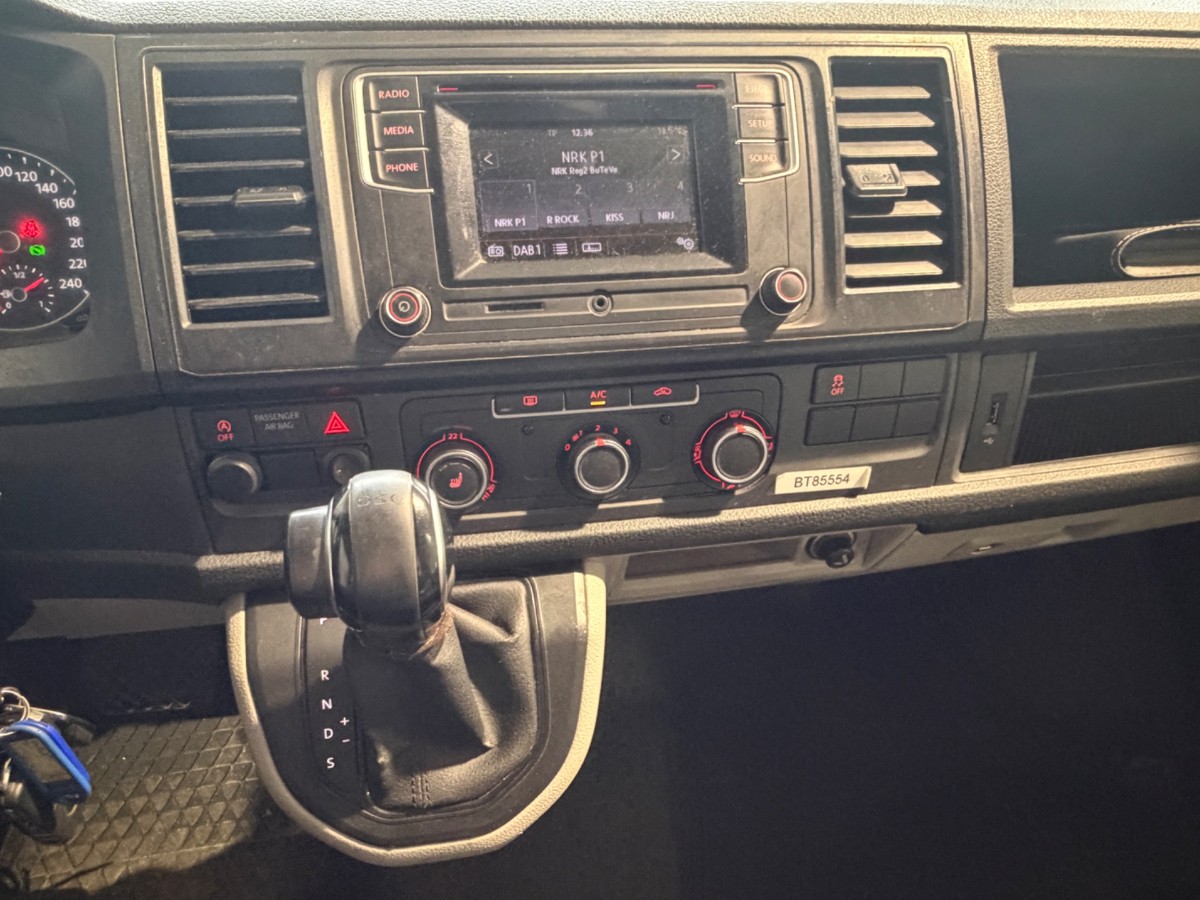 2018 VOLKSWAGEN TRANSPORTER 4MOTION 150 HK AUTOMAT DOBBELKABIN WEBASTO EU OK 28!
