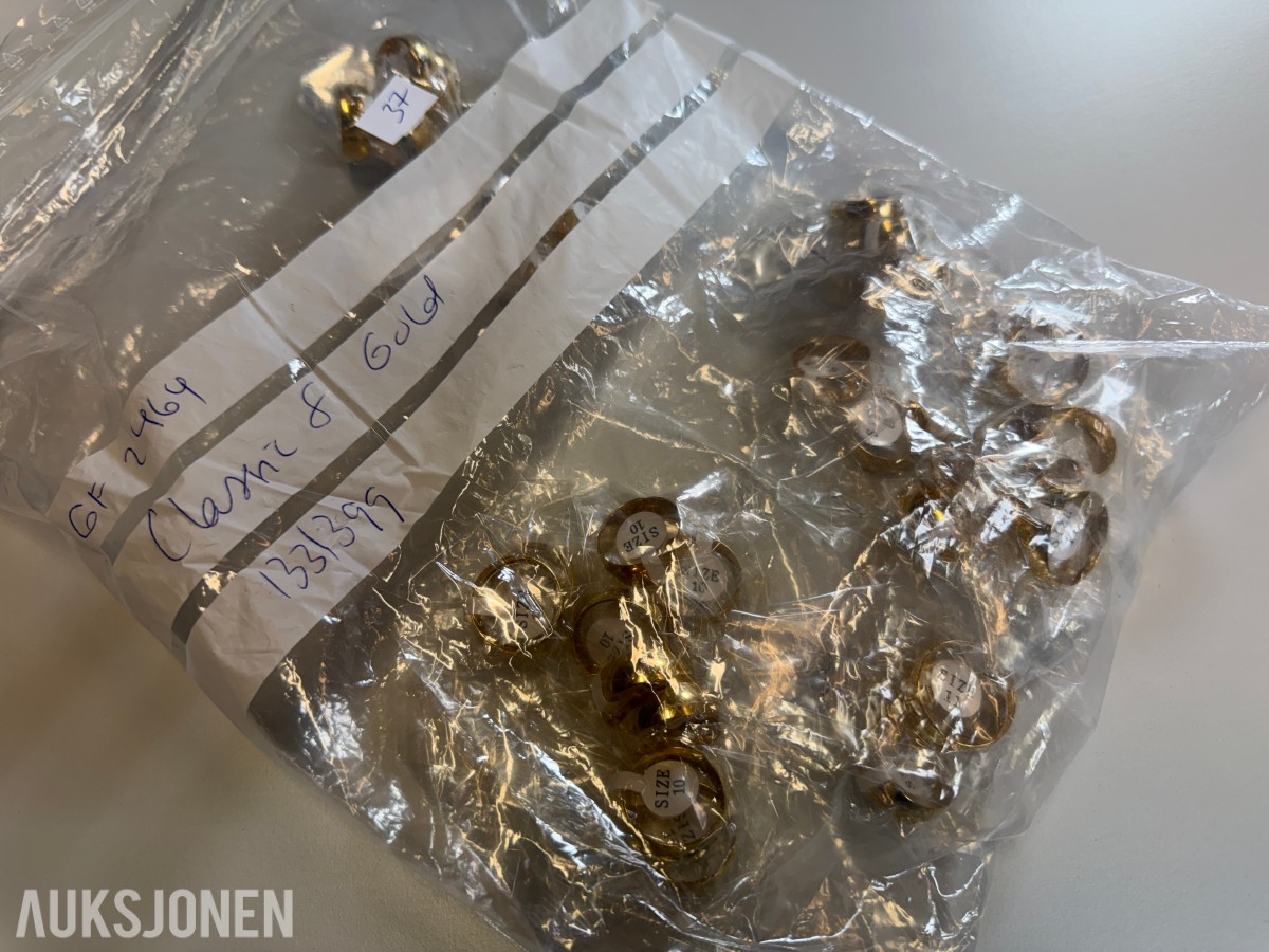 Ca 650 stk smykker - halskjeder, armbånd, ringer og øredobber