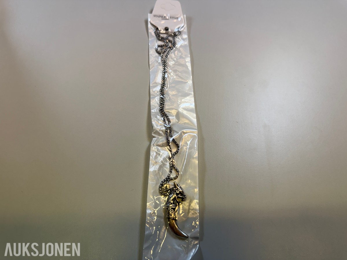 Ca 650 stk smykker - halskjeder, armbånd, ringer og øredobber