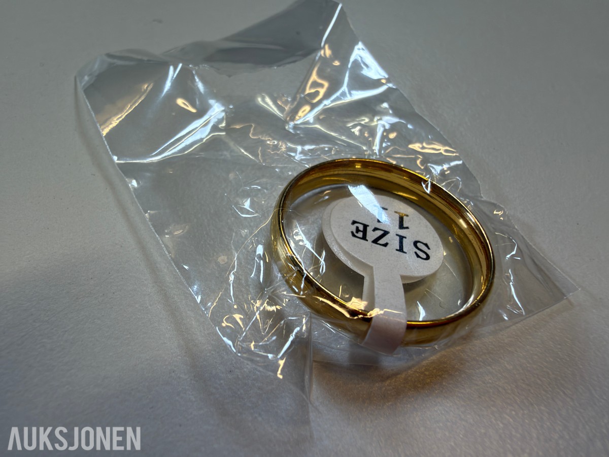 Ca 650 stk smykker - halskjeder, armbånd, ringer og øredobber