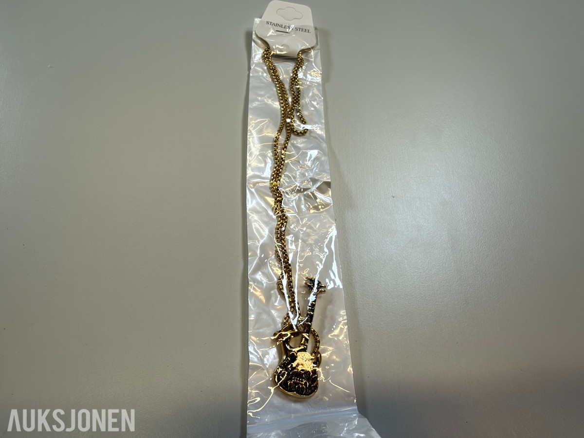 Ca 650 stk smykker - halskjeder, armbånd, ringer og øredobber