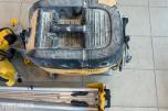 DeWalt kapp-/gjærsag med sagbord, støvsuger og batteriverktøy