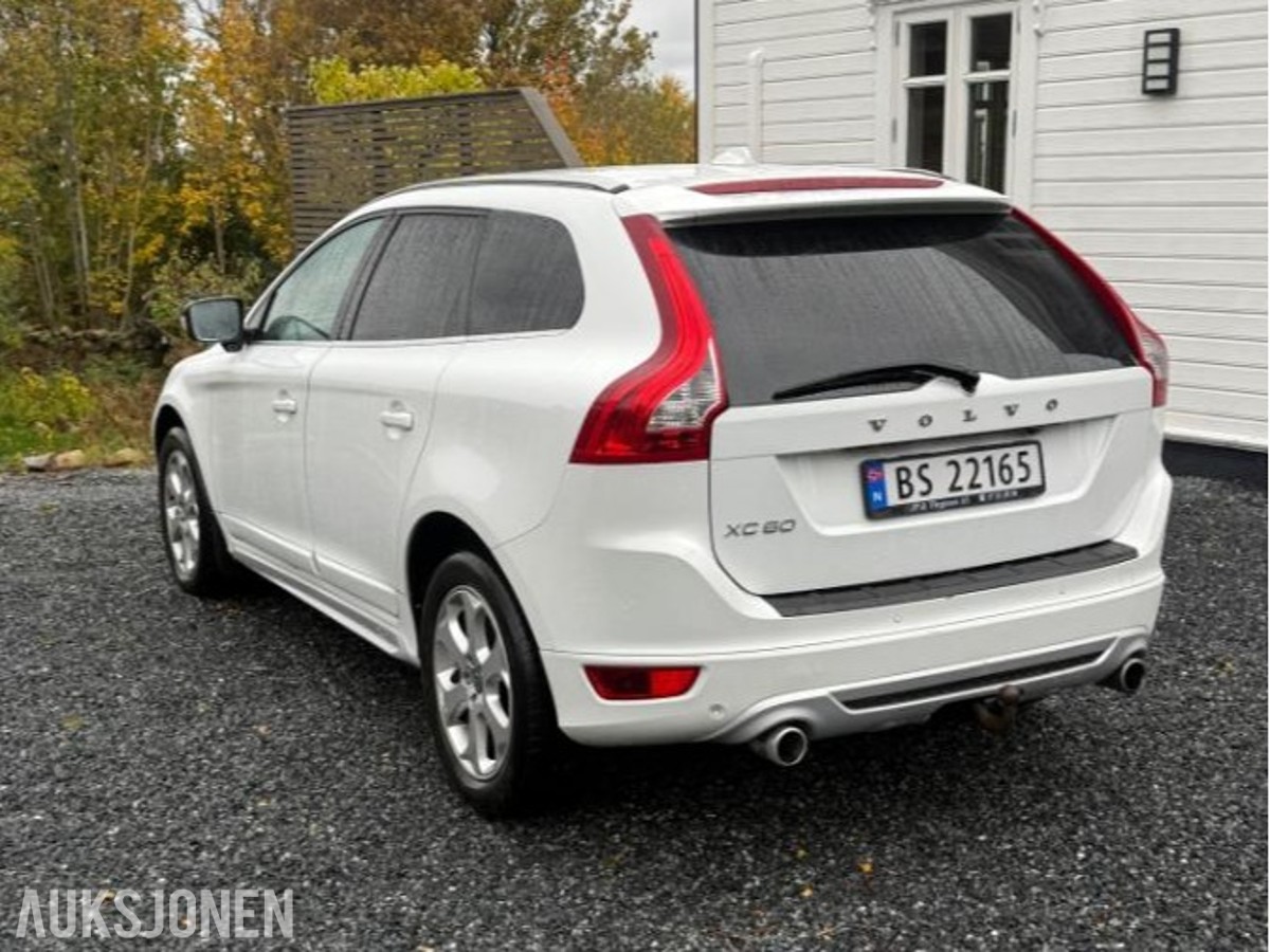 2011 VOLVO XC 60 R-DESIGN D4 163hk AWD AUTOMAT CRUISEKONTROLL RYGGEKAMERA